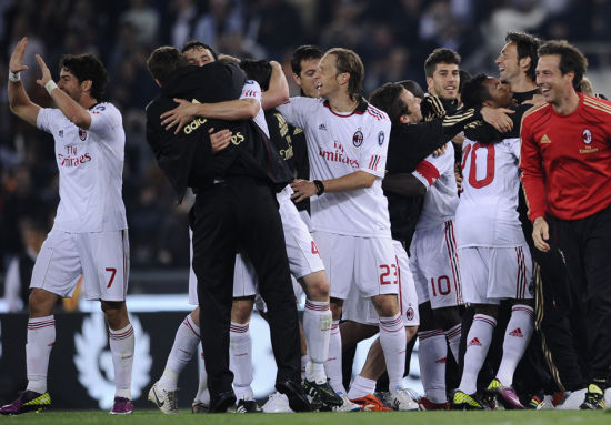 圣地亚哥：我一直受脚踝伤势困扰，这让我无法发挥出100%实力（圣地亚哥坦言脚踝伤势未愈，难以发挥100%状态）